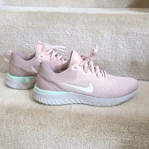 Nike Odyssey React